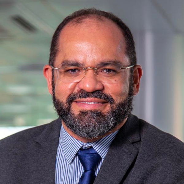 Dr. Nivaldo Vieira